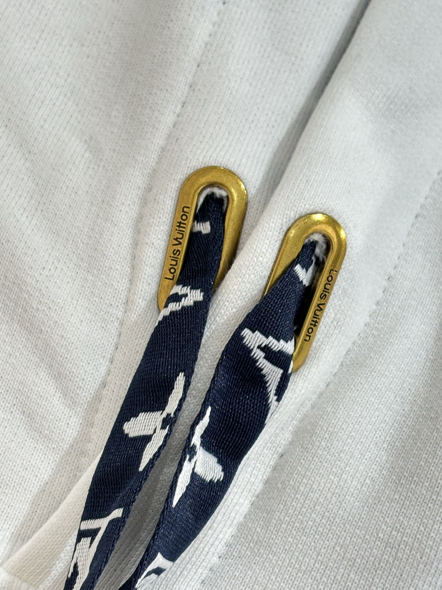 Louis Vuitton Unisex Sweatshirt Size S-XL