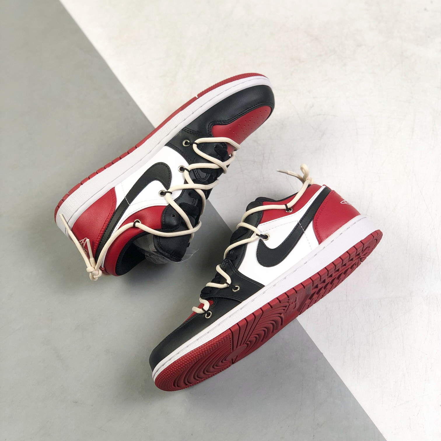 Nike Air Jordan 1 x OFF White Low Top Sneakers Shoes Gr. 36-46