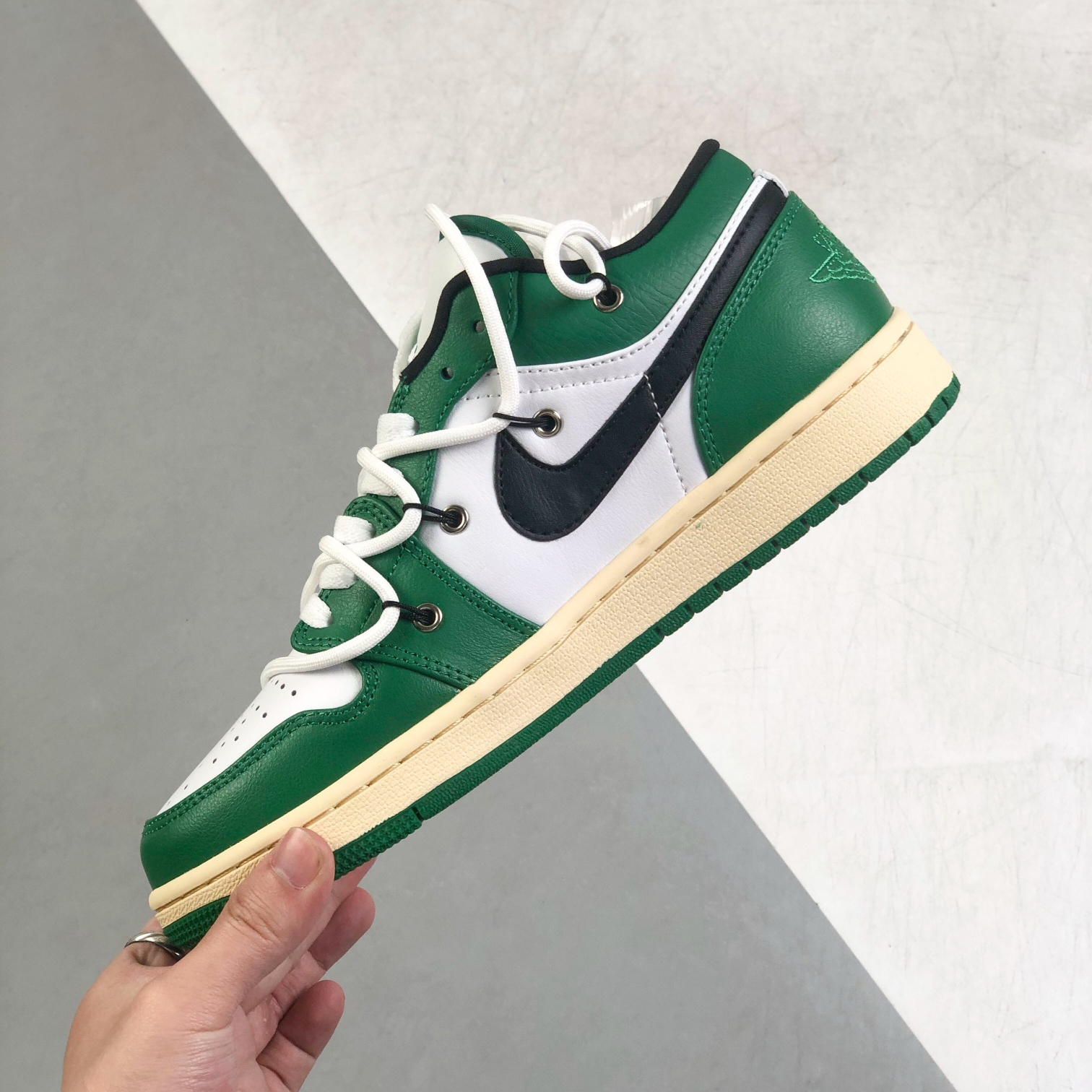 Nike Air Jordan 1 x OFF White Low Top Sneakers Shoes Gr. 36-46