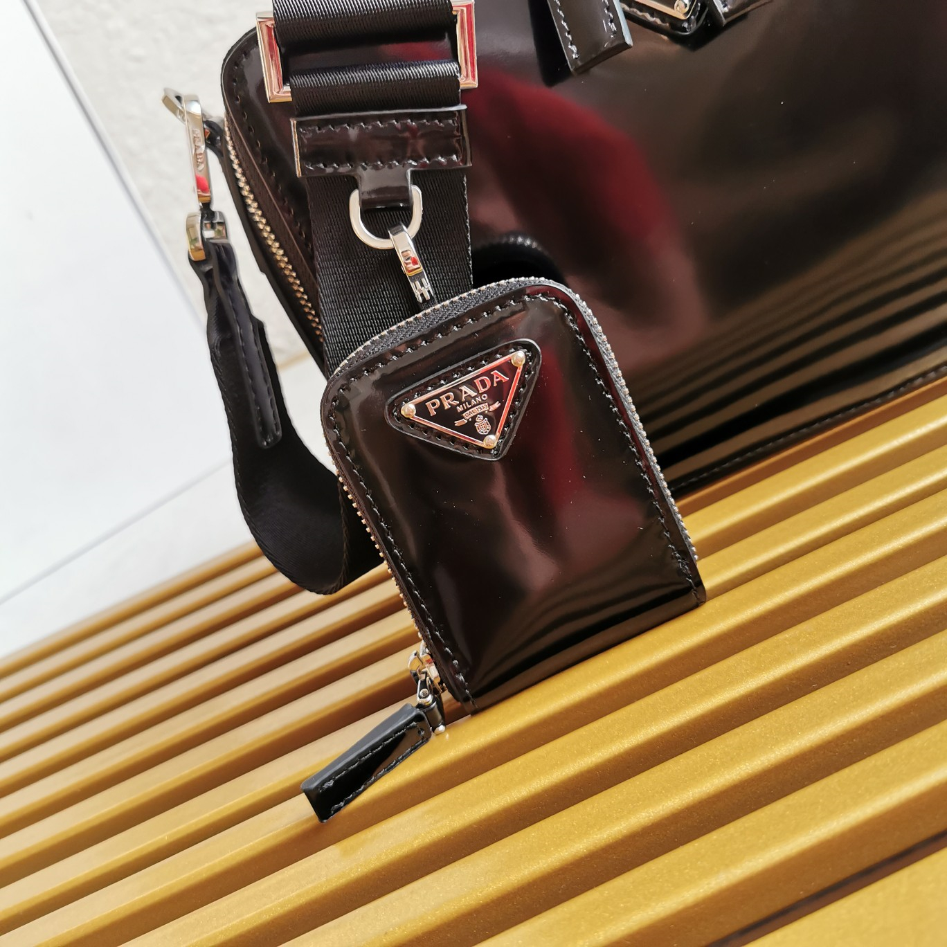 Prada 2VH069 Brique Leather Bags for Men Size 22*16*6cm