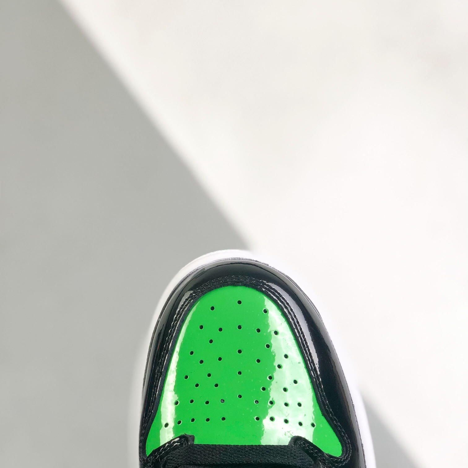 Nike Air Jordan 1 High Top Sneakers Shoes Gr. 36-46