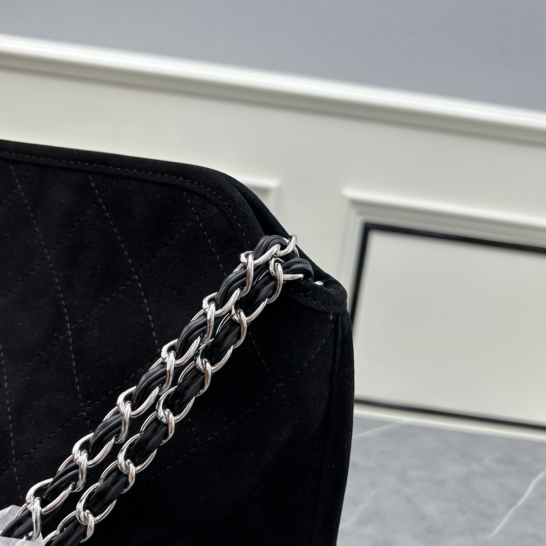 Chanel Women Shoulder Bags 47*30*13cm