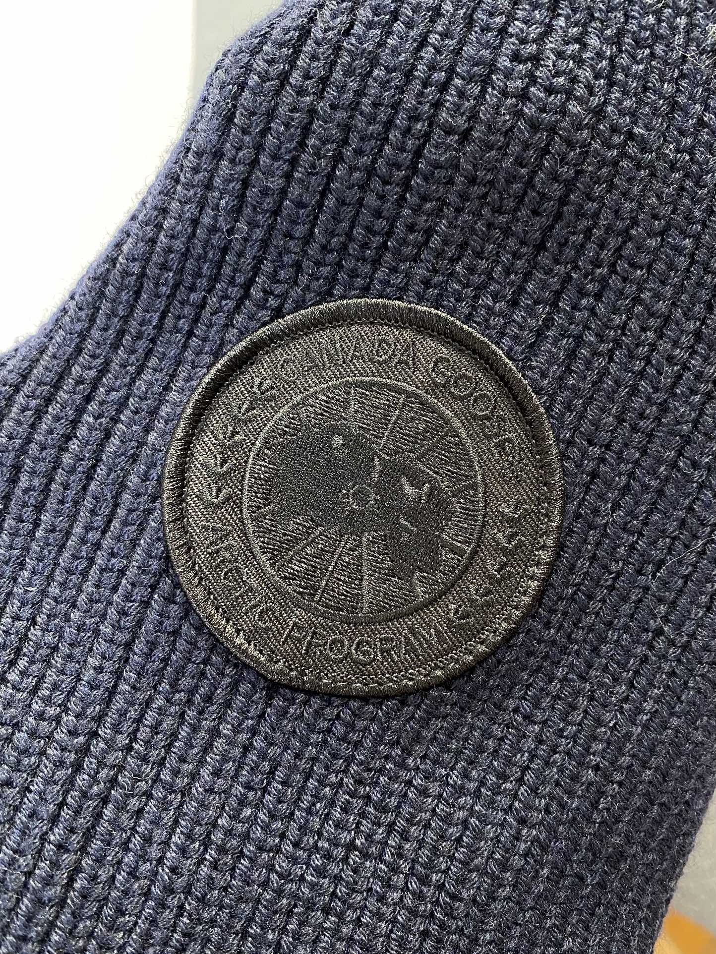 Canada Goose Unisex Down Jacket Size S-XL