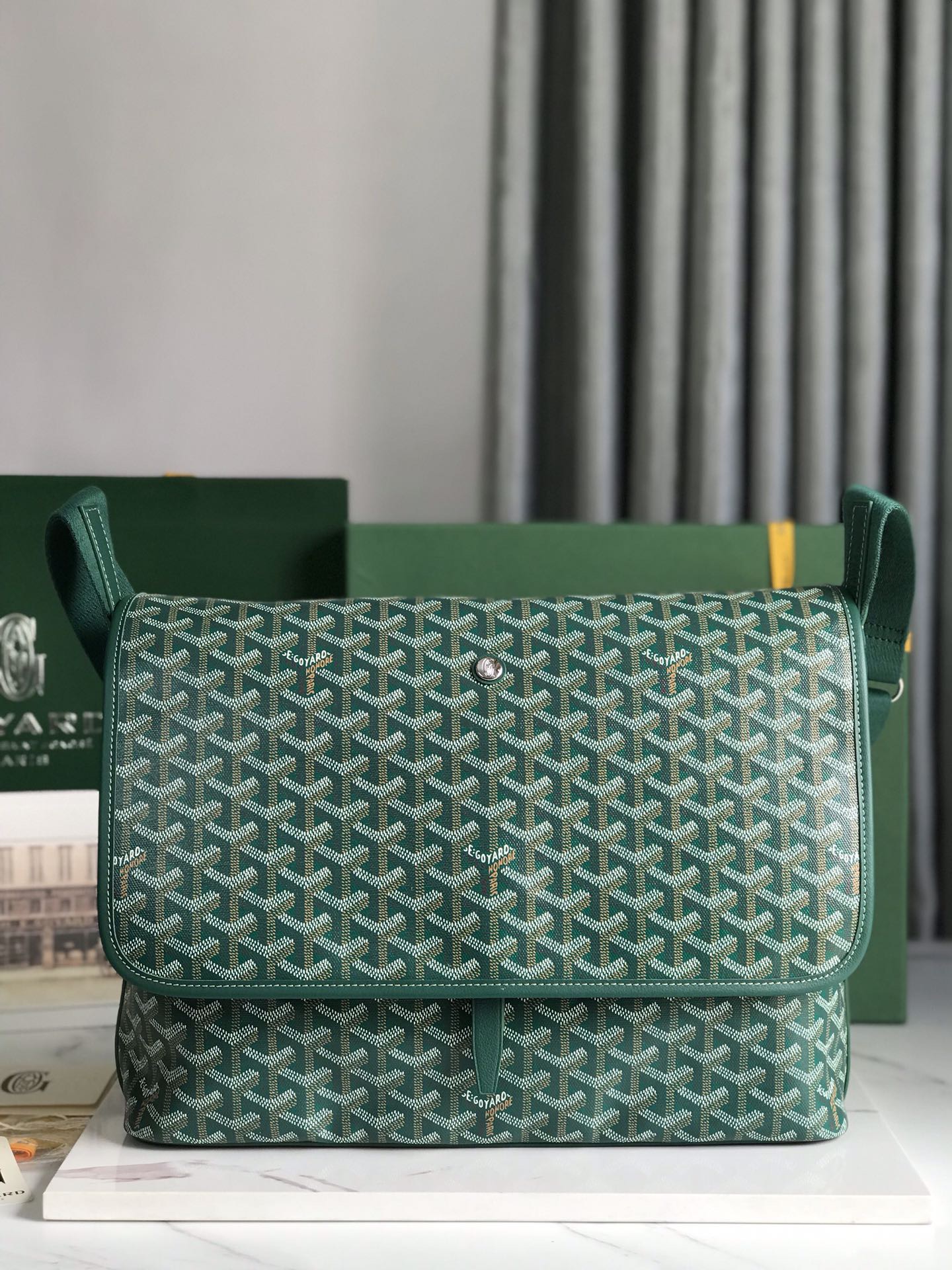 Goyard Citadin Shoulder Bags Size 35*26*7.5cm