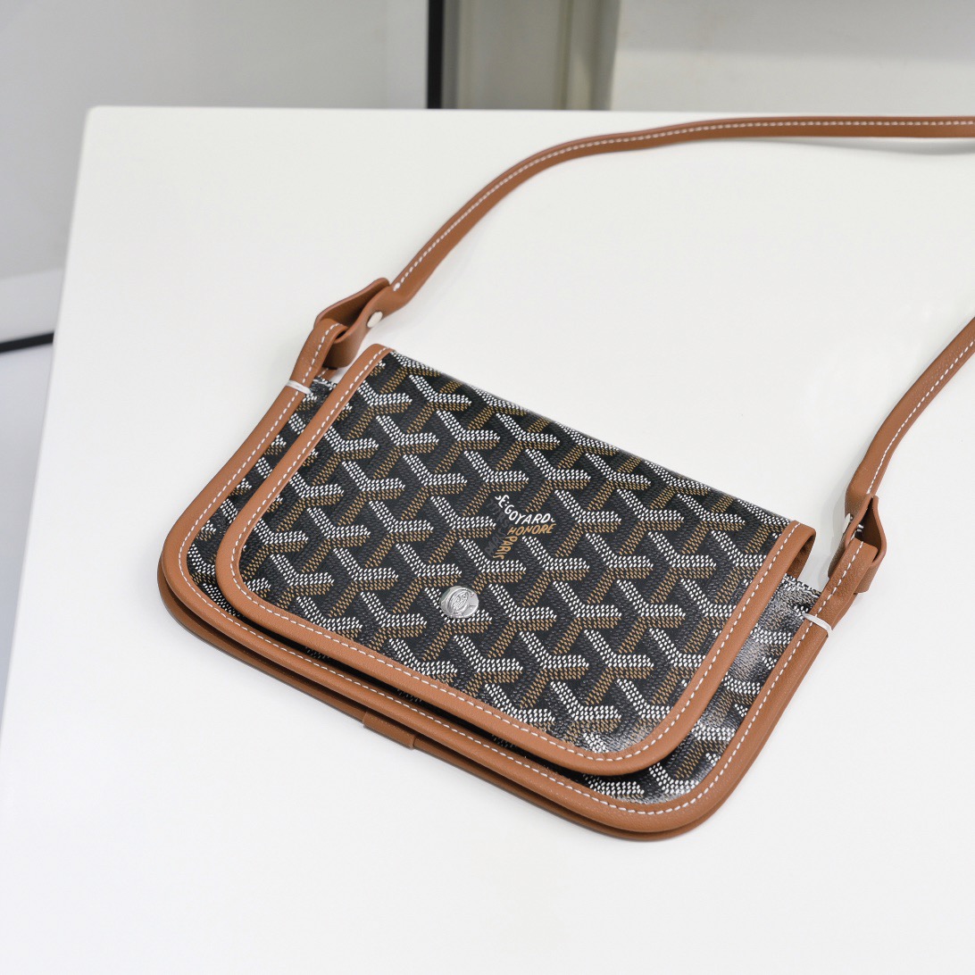 Goyard Shoulder Bags Size 20.5*14*2cm