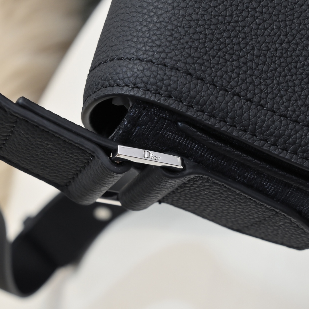 Dior Mens Shoulder Bags 23*18*6cm