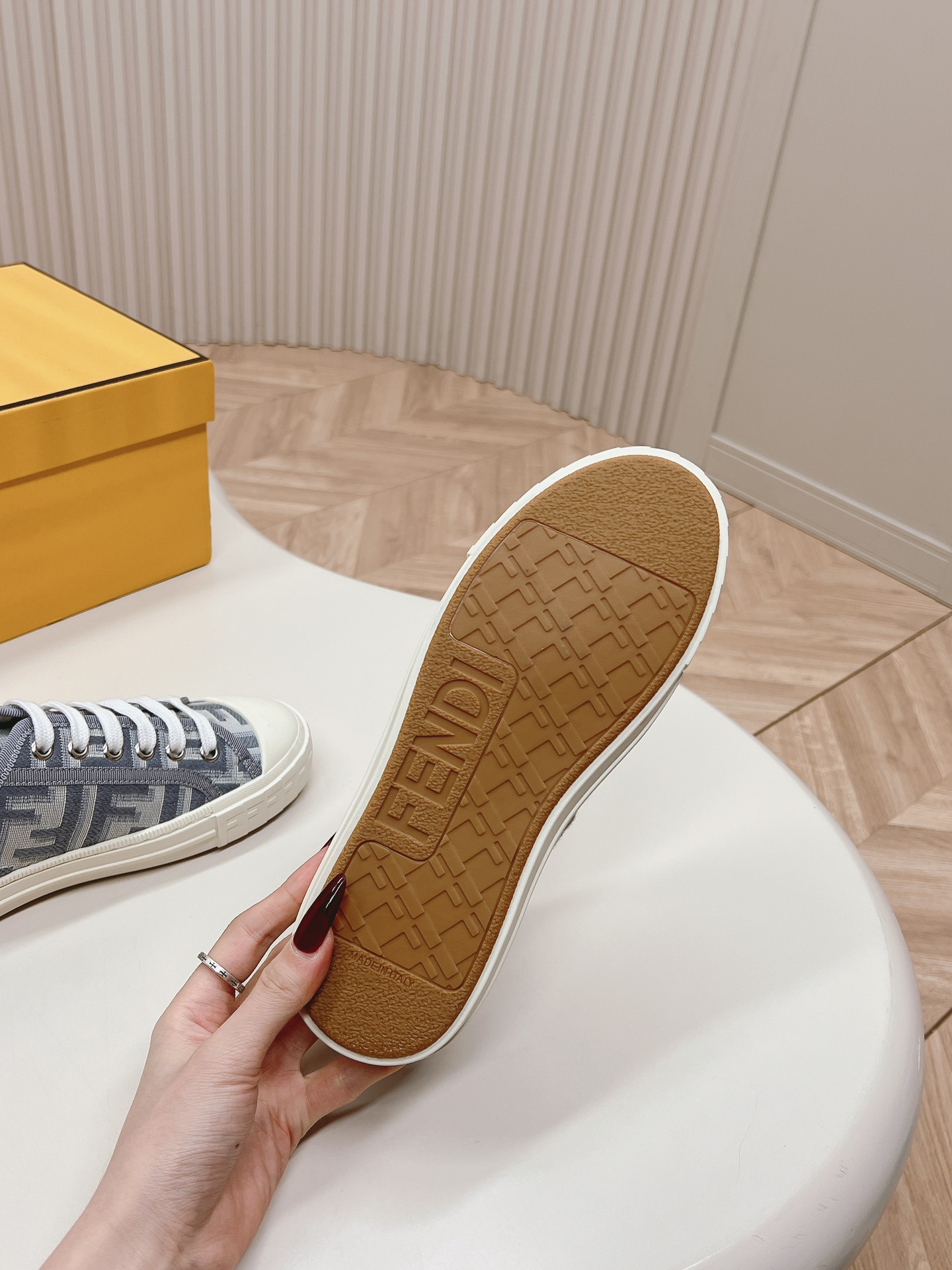 Fendi 2024ss New arrival Sneaker Size 36-40