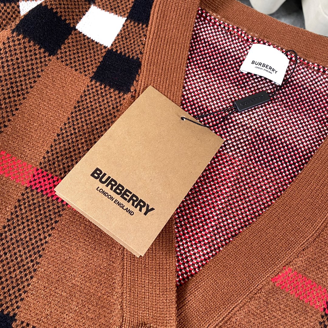 Burberry Classic style Jacket Sweatshirt Size S-L