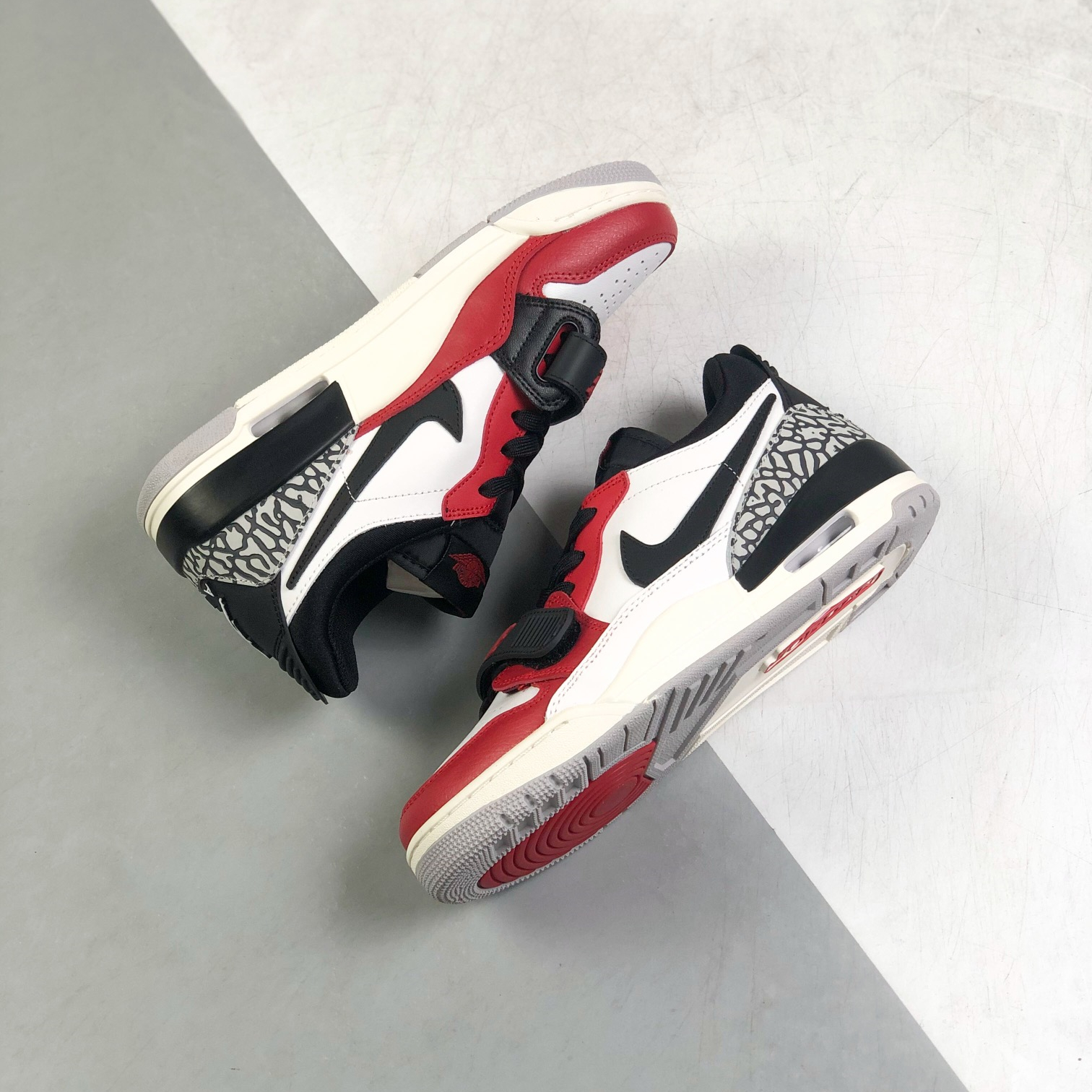 Nike Air Jordan 1 Low Top Sneakers Shoes Gr. 36-46