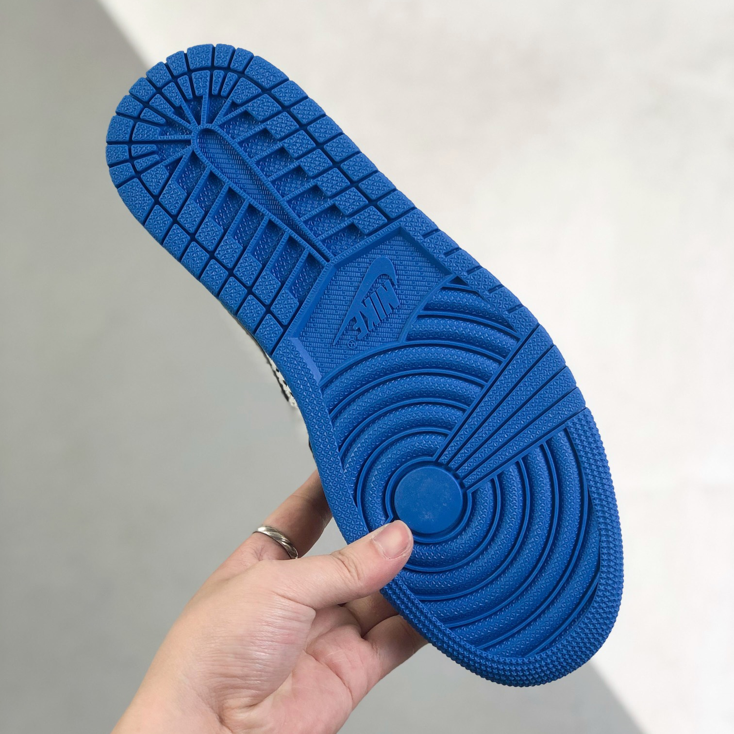 Nike Air Jordan 1 x Travis Scott Low Top Sneaker Shoes Gr. 36-46