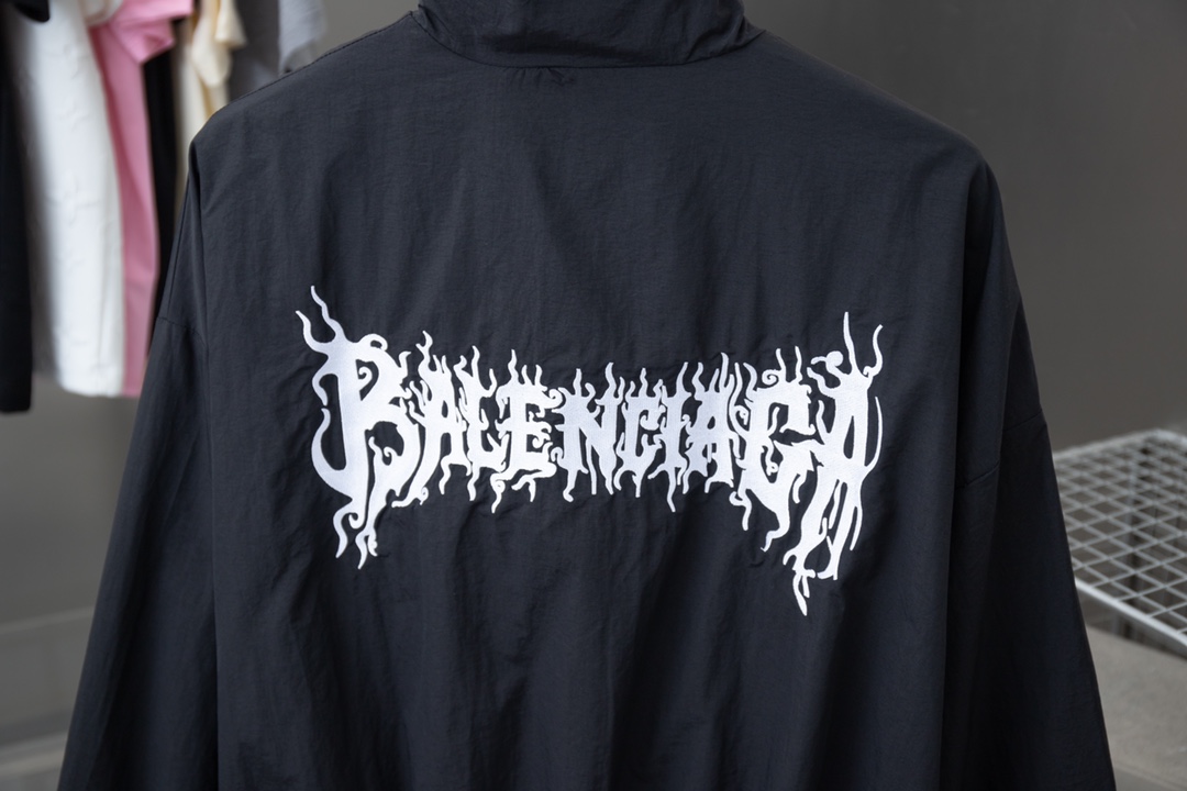 Balenciaga Waterproof jacket Size S-XL