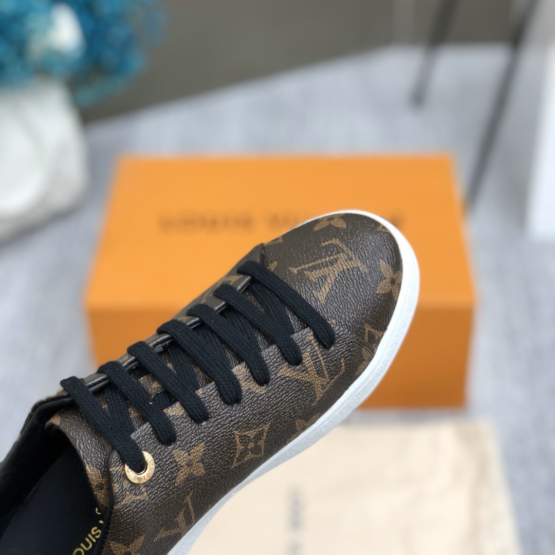 Louis Vuitton Monogram Sneaker Size 36-40