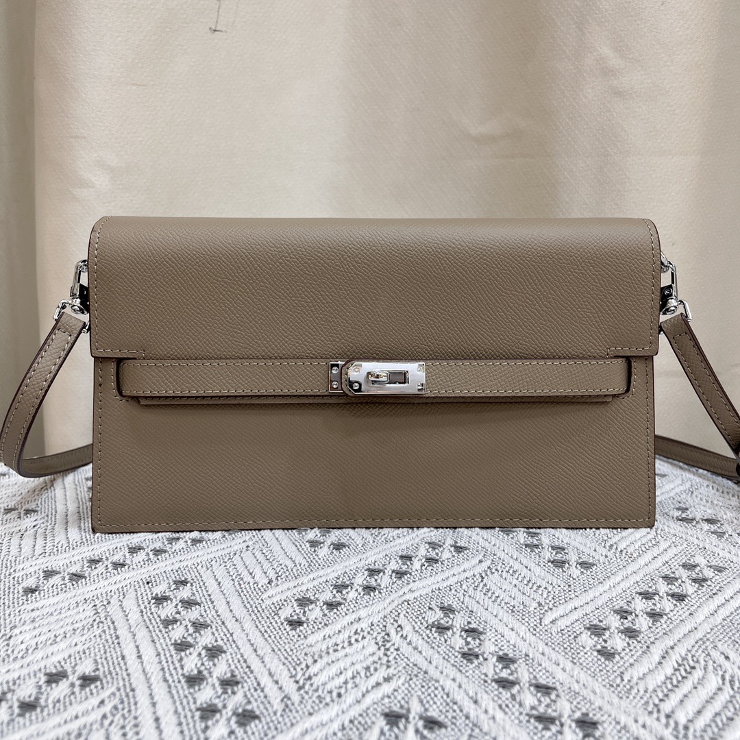 Hermes Elan Shoulder Bags Size 24cm