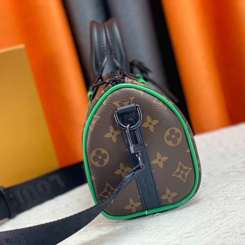 Louis Vuitton Keepall Bandoulière 25 Bags for Men