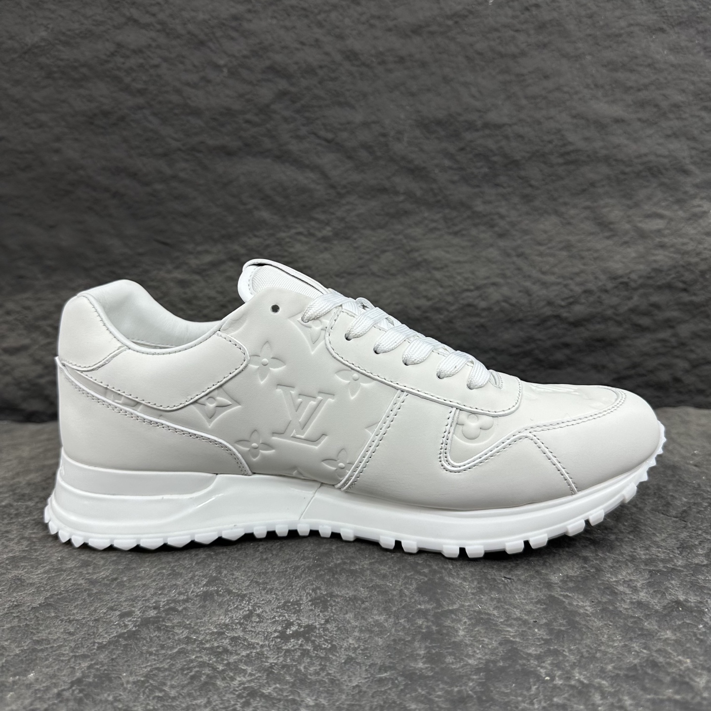 Louis Vuitton Run Away Sneaker For Men Size 39-46