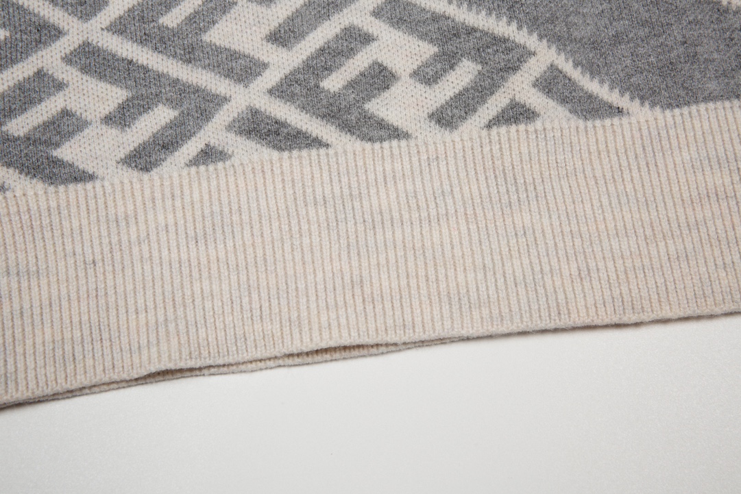 Fendi Unisex Sweatshirt Size S-XL