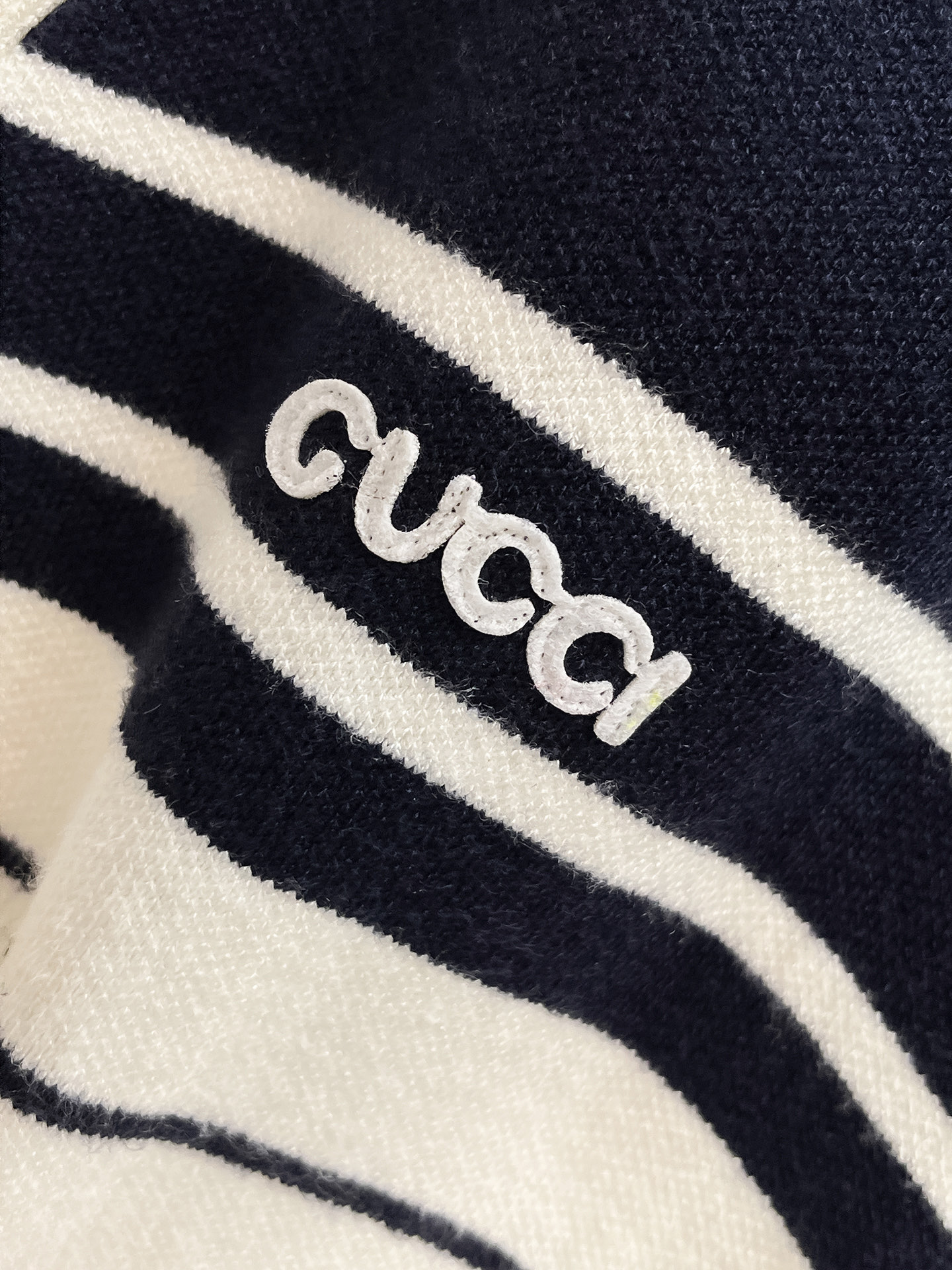 Gucci Unisex Cardigan Sweatshirt Size M-XXXL