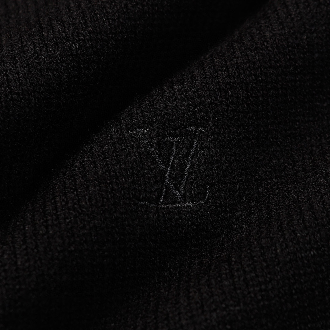 Louis Vuitton Unisex Sweatshirt Size S-L