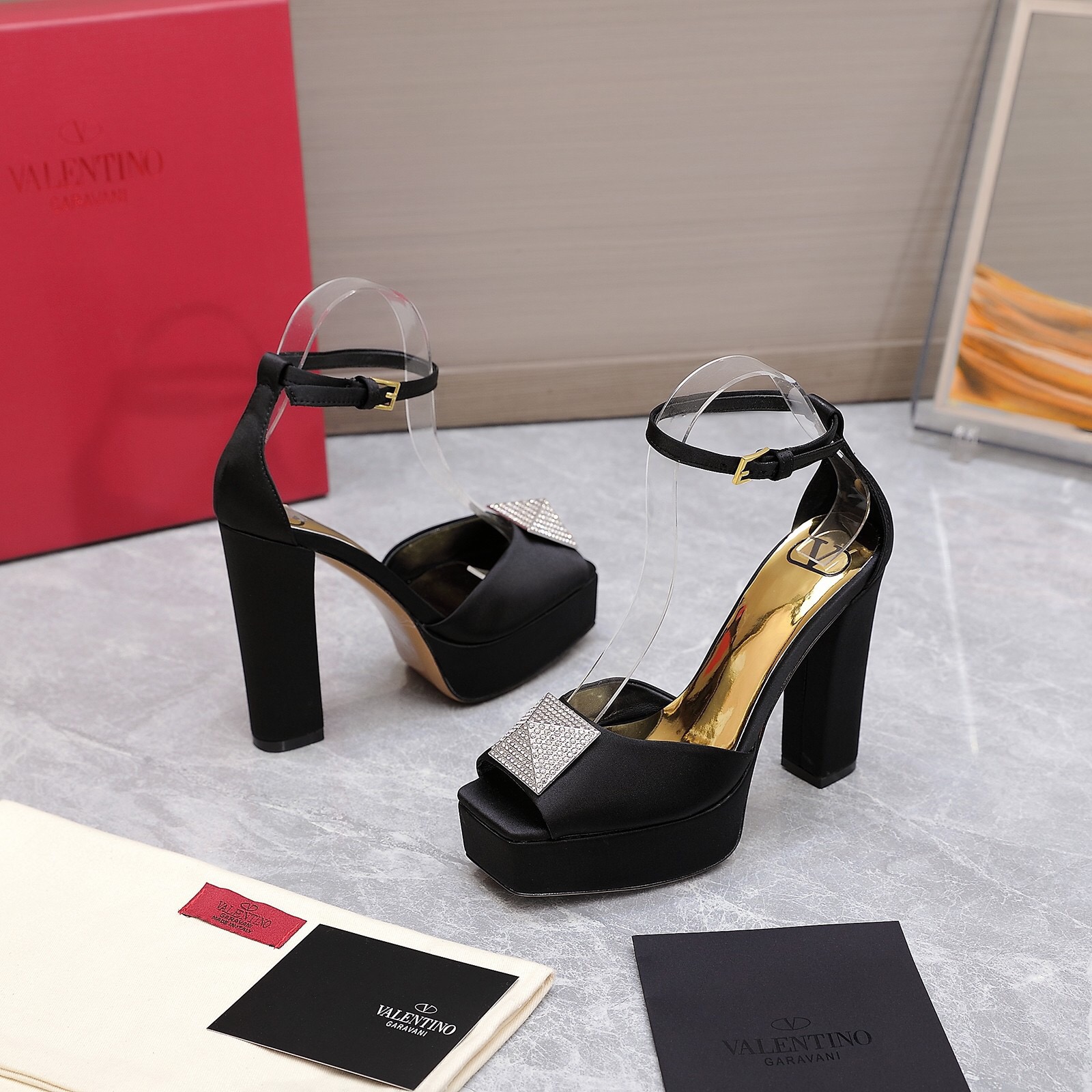 Valentino One Stud Open-Toe Satin Platform Pumps Size 35-41 3-Color