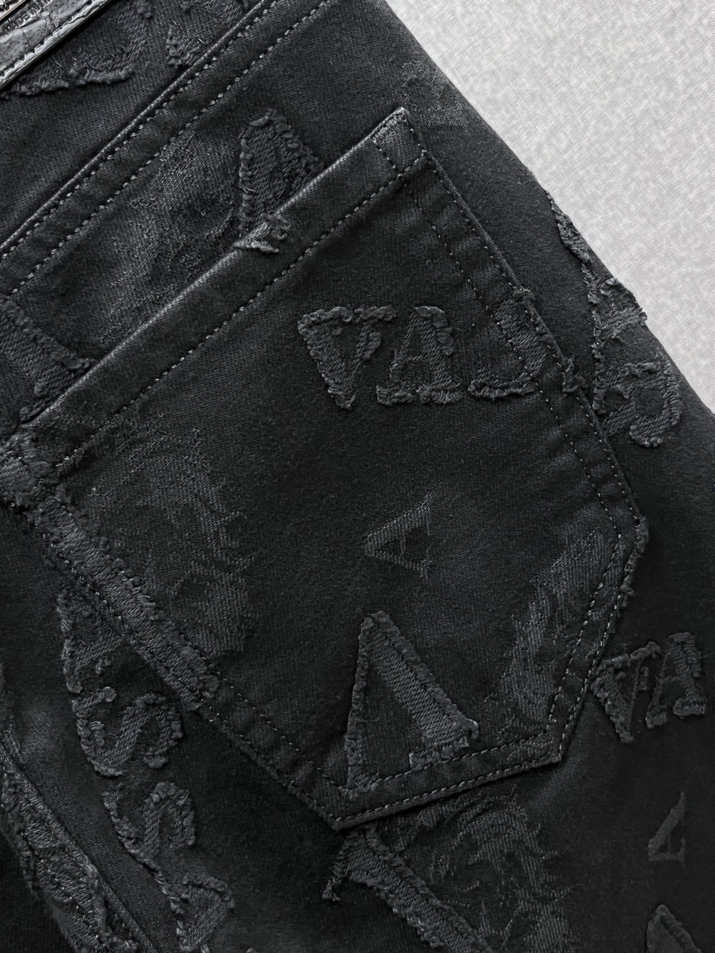 Versace Jeans Men Size 28-38