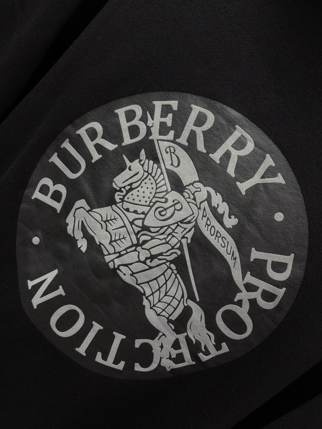 Burberry Unisex Sweatshirt Size S-XXL