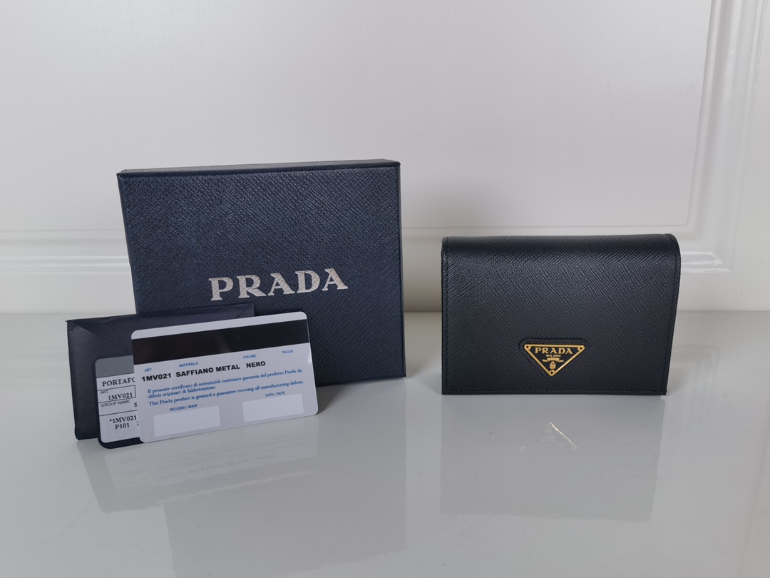 Prada Card Holder Size 11*8cm