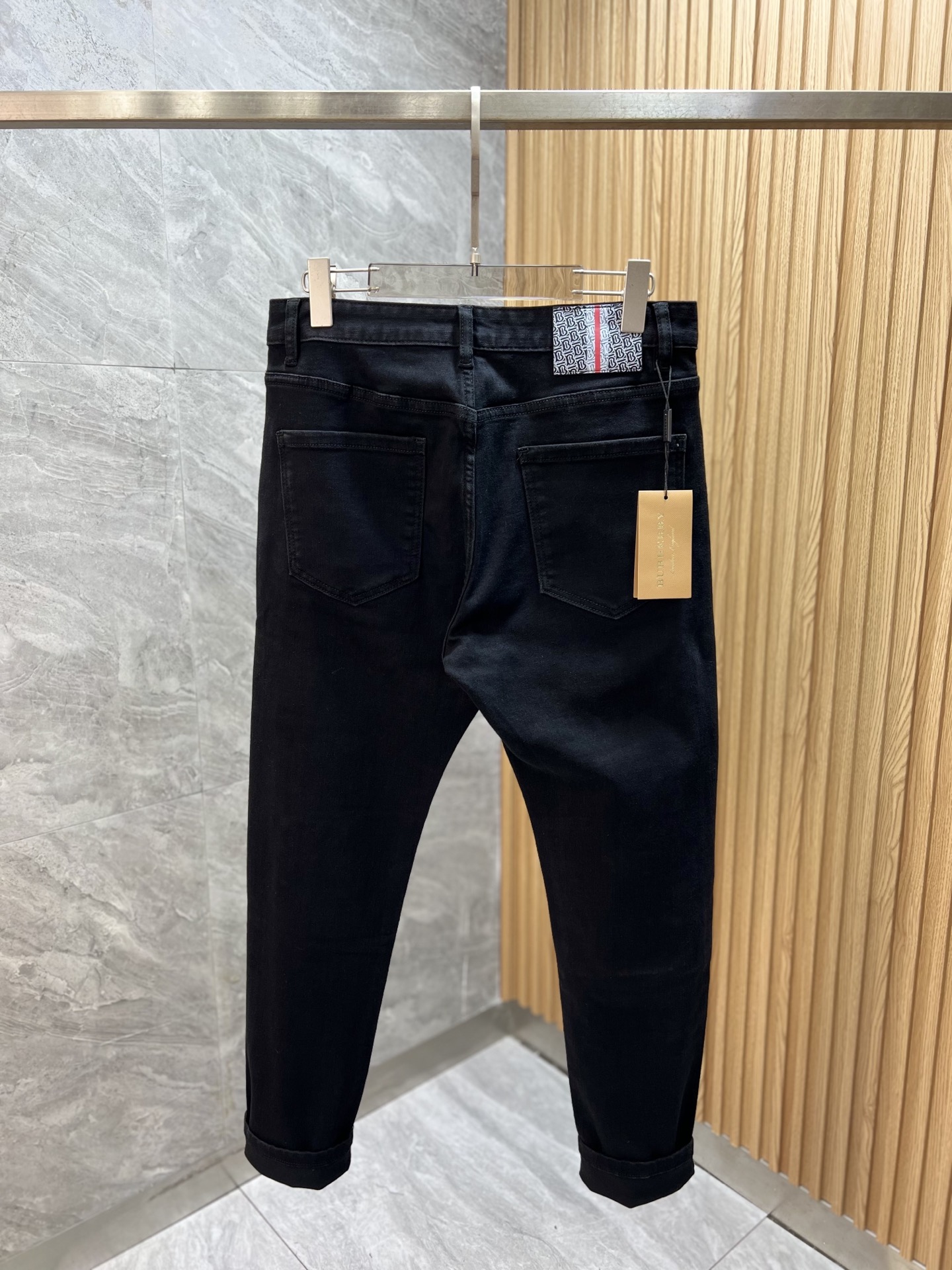 Burberry Jeans Men Size 29-38