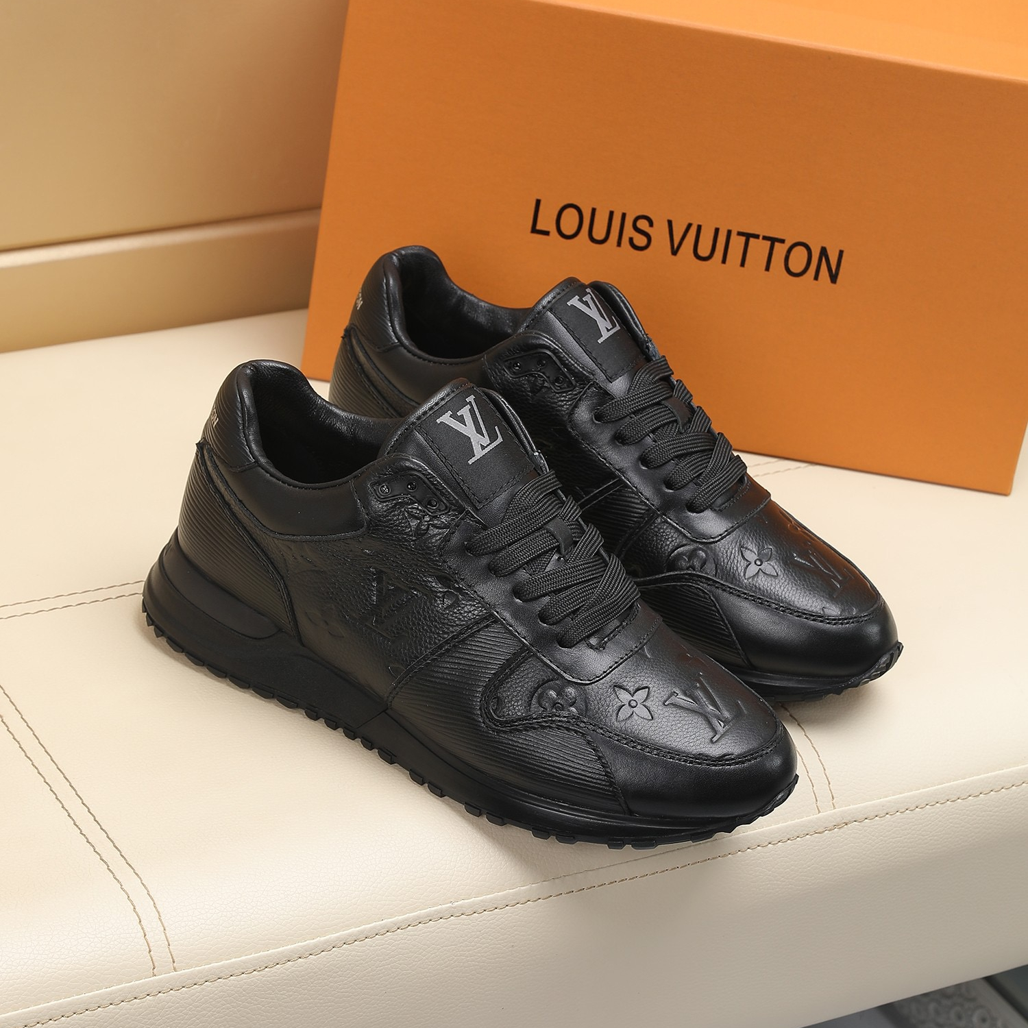 Louis Vuitton Run Away Sneaker For Men Size 39-45  3-Color