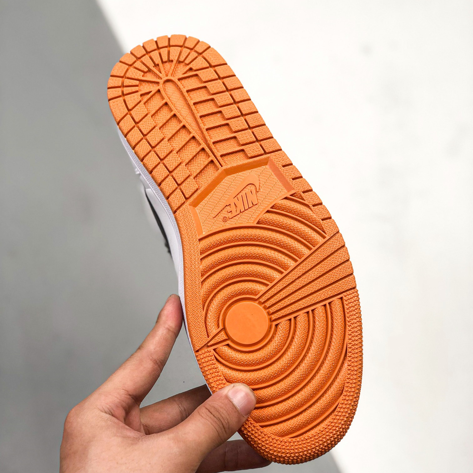 Nike Air Jordan 1 High Top Sneakers Shoes Gr. 36-46