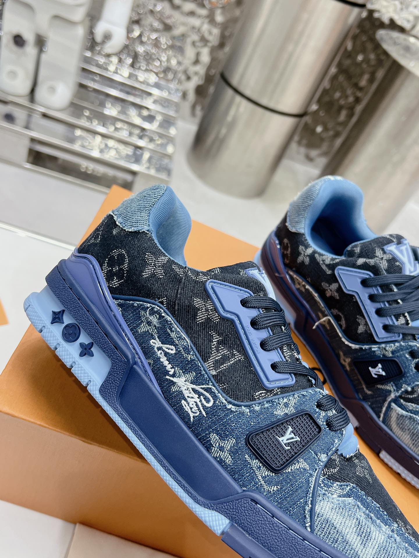 Louis Vuitton Trainer Sneaker size 36-46