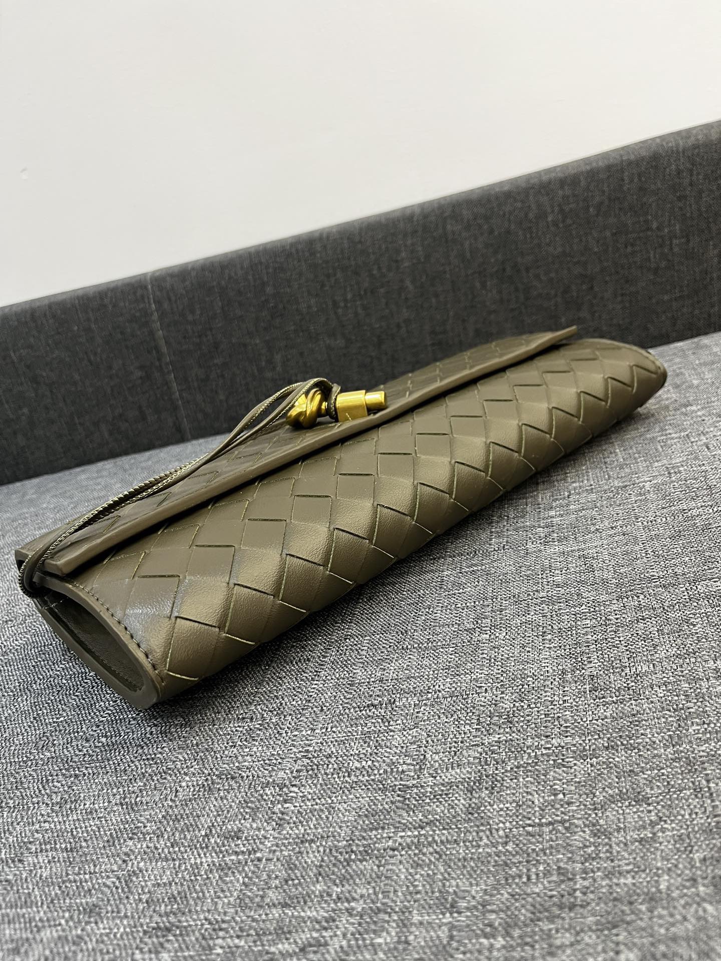 Bottega Veneta Andiamo Clutch 30*13*4cm