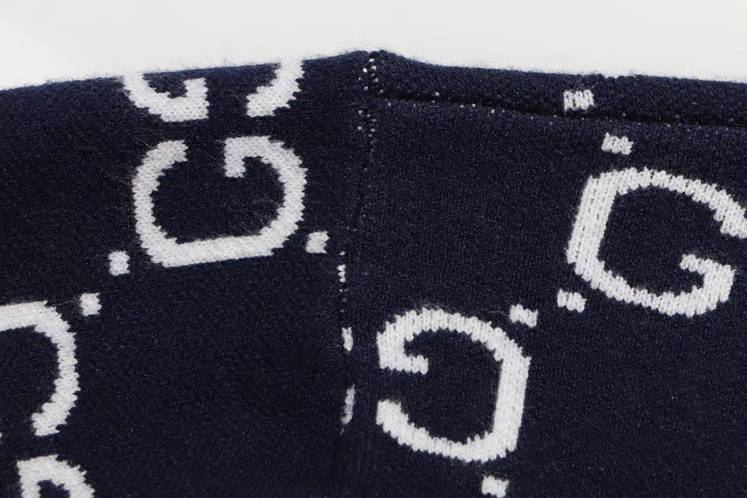 Gucci Unisex Sweatshirt Size S-XL