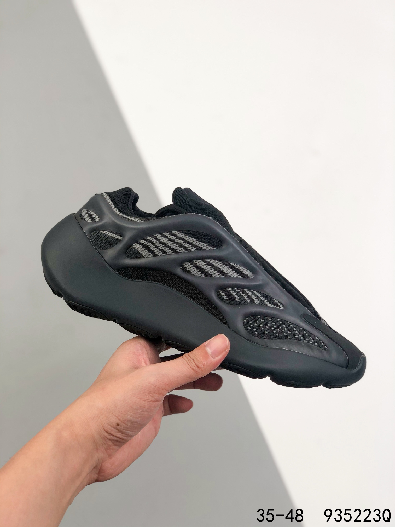 Yeezy 700 V3 Mens/Women's Sneakers Shoes 35 - 48