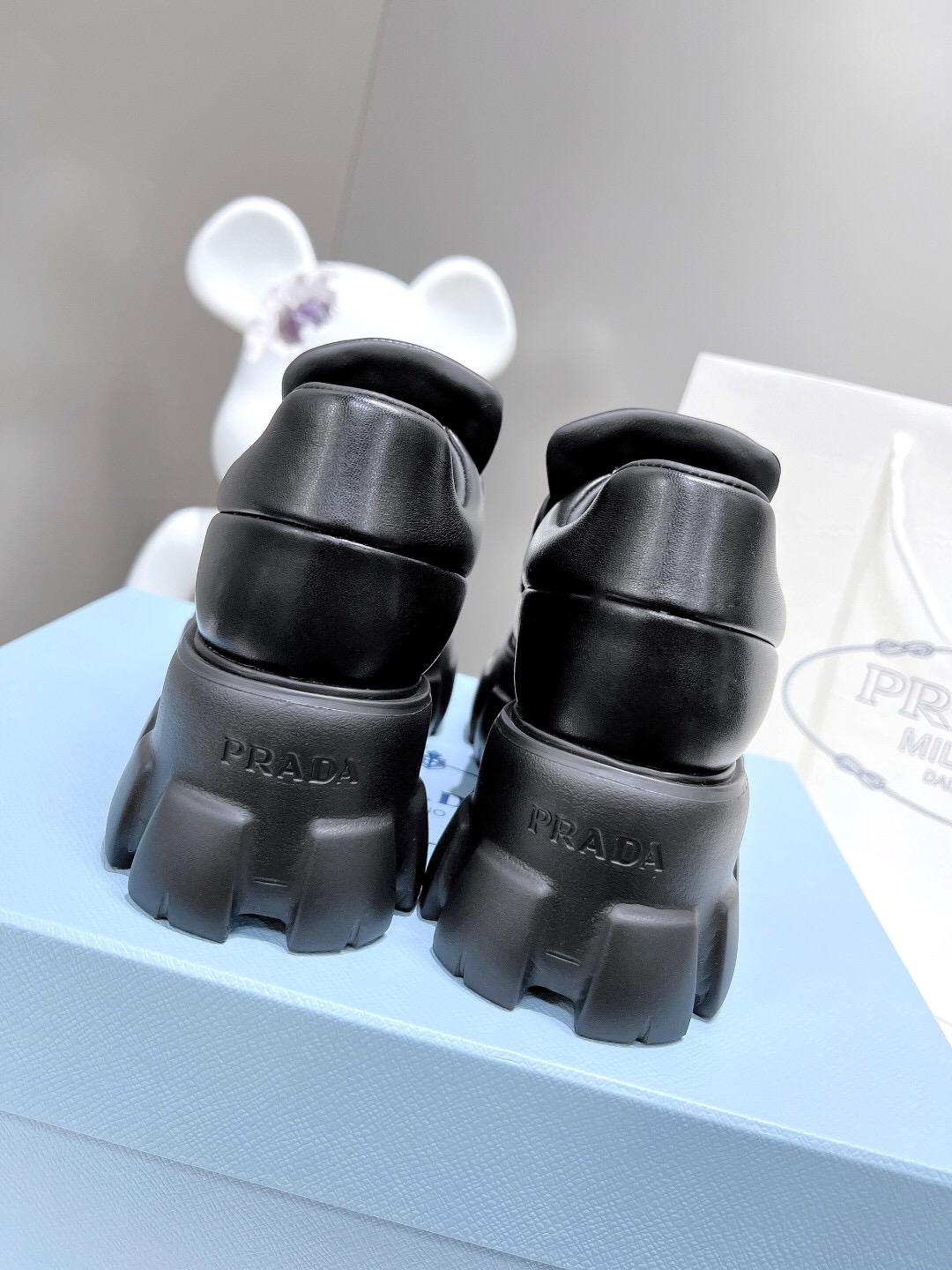 Prada 2024 New Soft padded nappa leather loafers Size 36-40