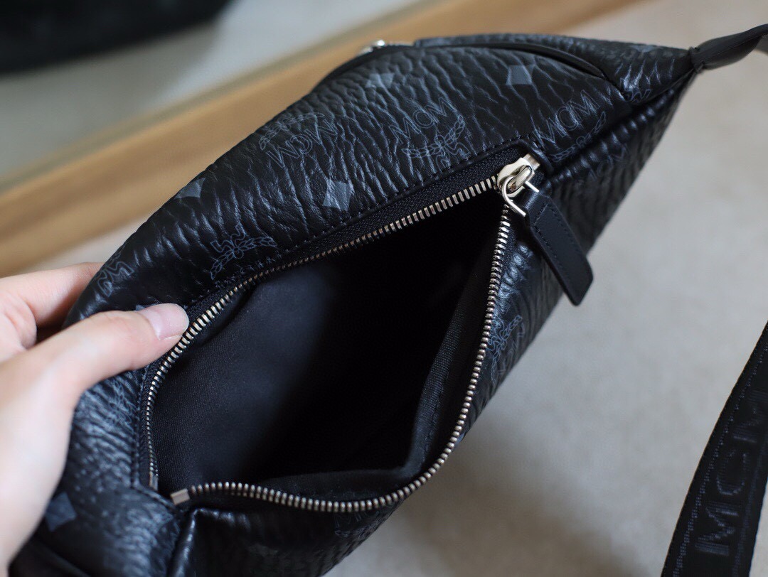 MCM Shoulder Bags 33*7*11cm