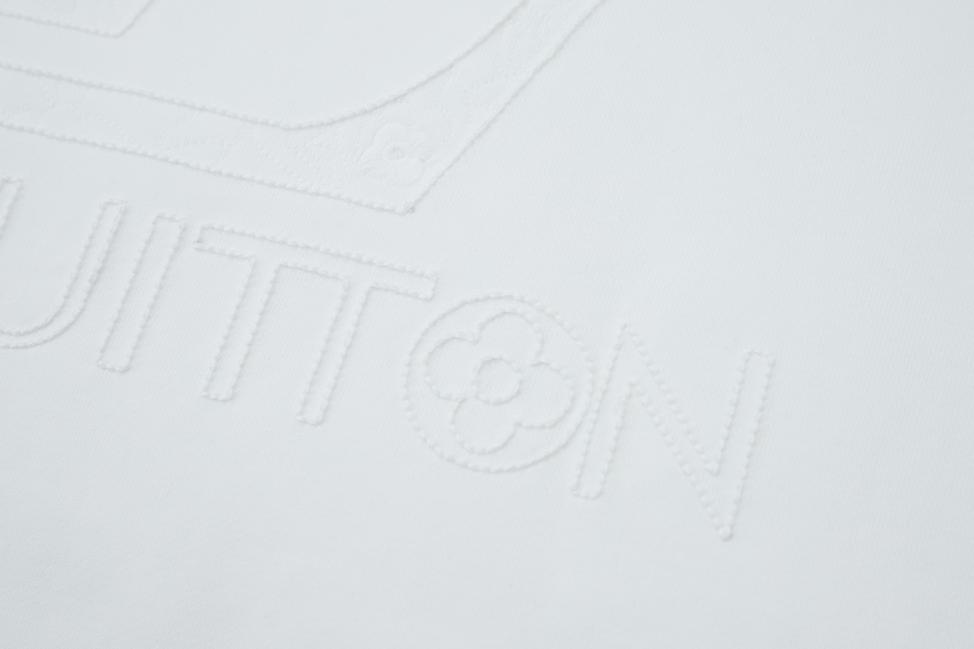 Louis Vuitton Unisex Sweatshirt Size S-XL