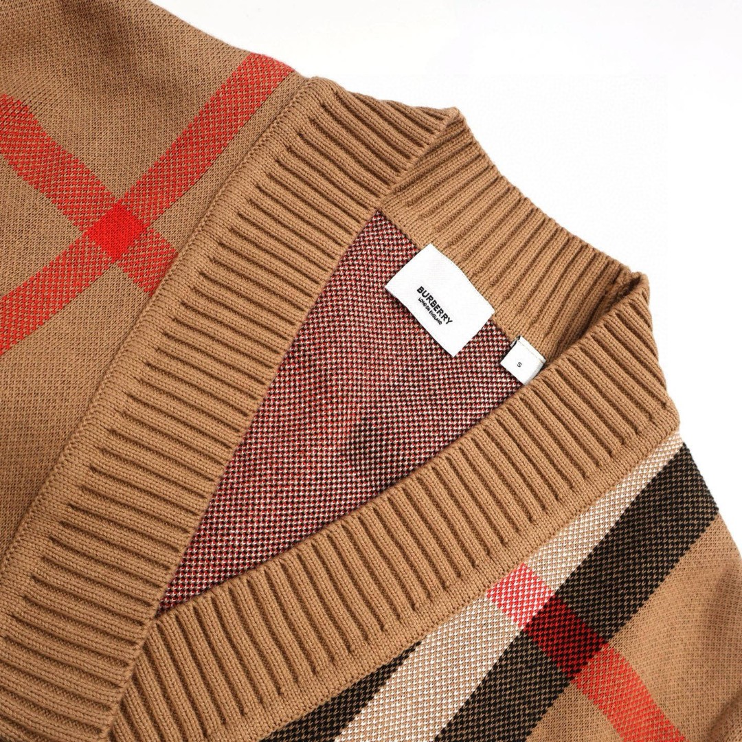 Burberry Classic style Sweatshirt Size S-XL