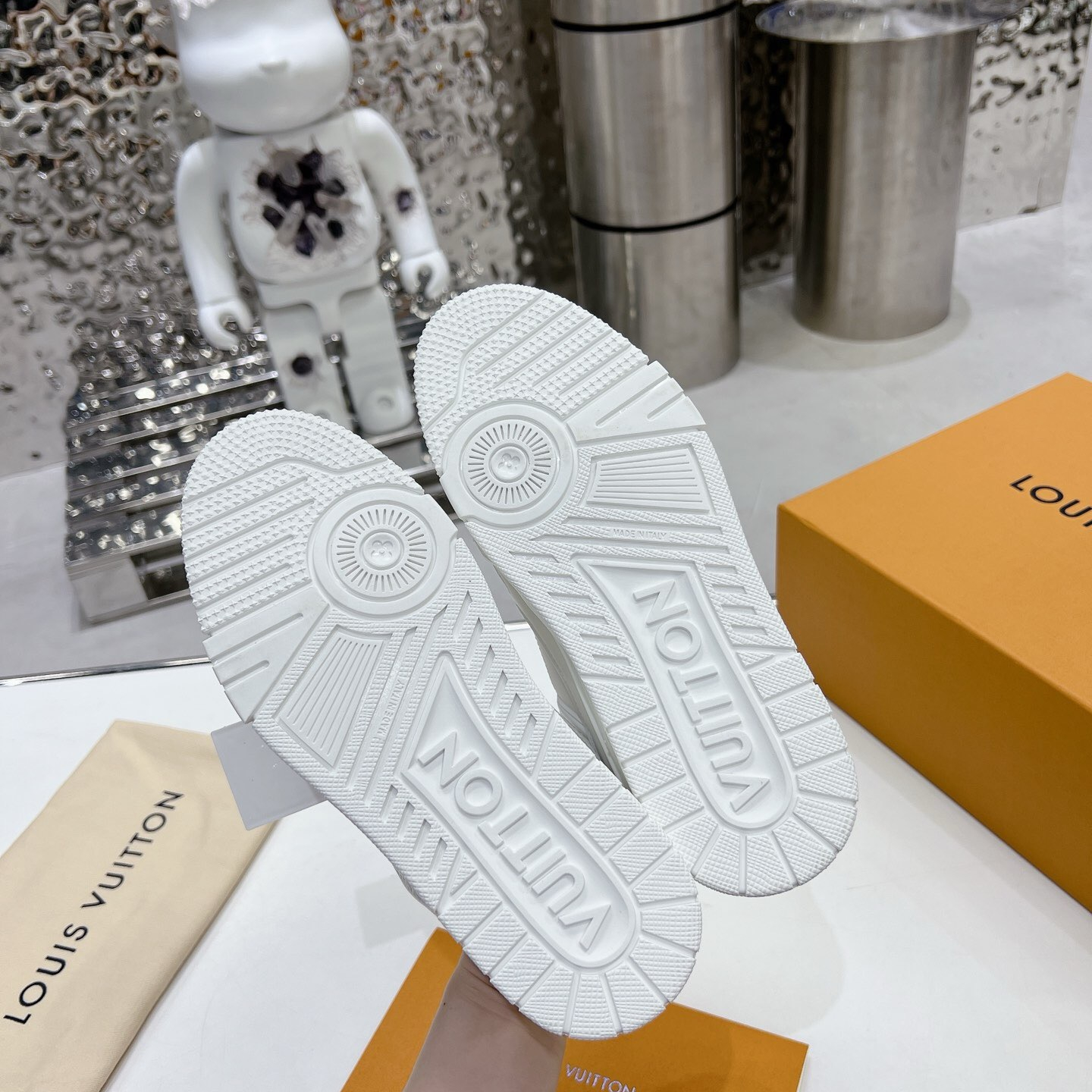 Louis Vuitton Trainer Sneaker White Size 36-46