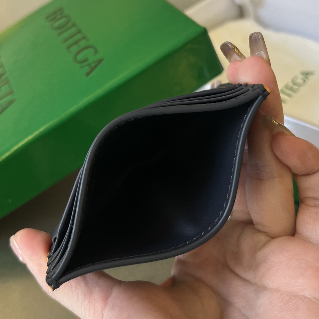 Bottega Veneta Card Holder Size 10*8cm