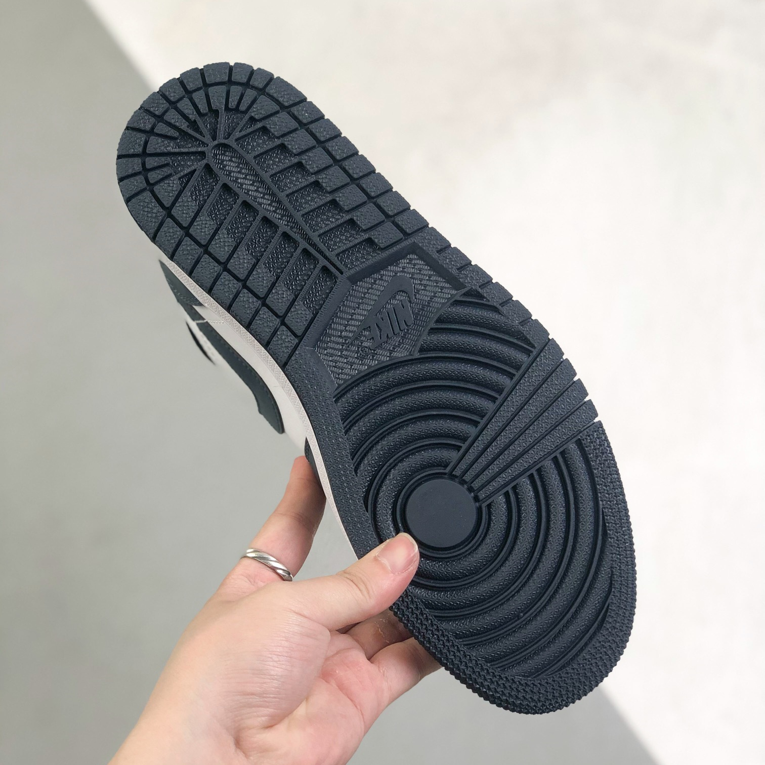 Nike Air Jordan 1 High Top Sneakers Shoes Gr. 36-46