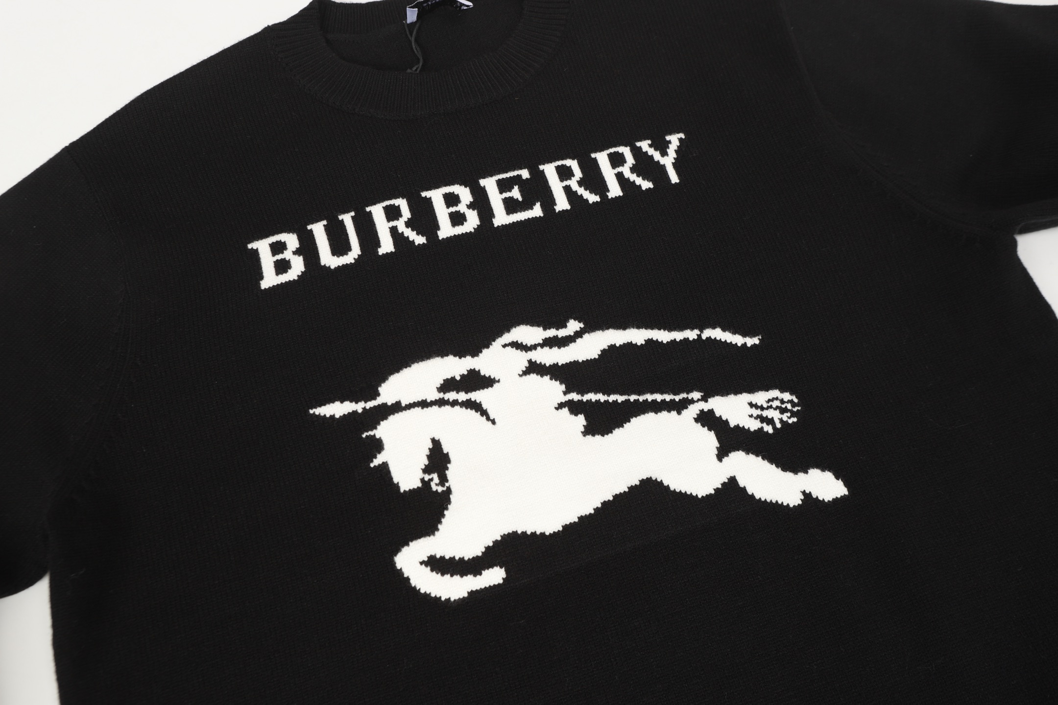 Burberry Unisex Sweatshirt Size S-L