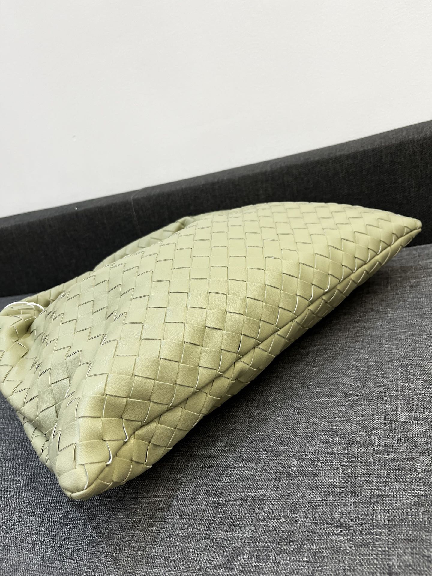 Bottega Veneta HO Shoulder Bags 40*24cm