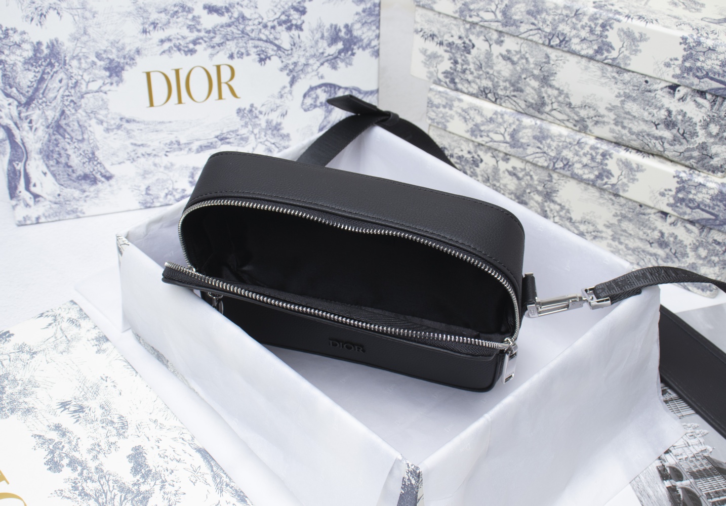 Dior Mens Shoulder Bags 22*15*5cm
