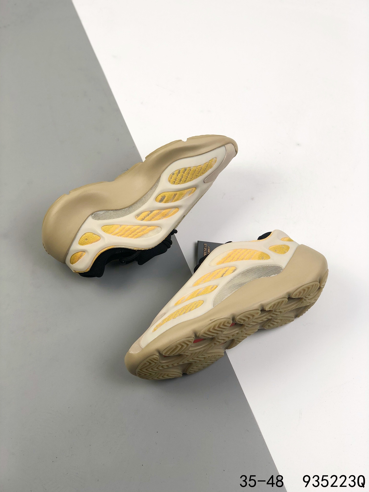 Yeezy 700 V3 Mens/Women's Sneakers Shoes 35 - 48