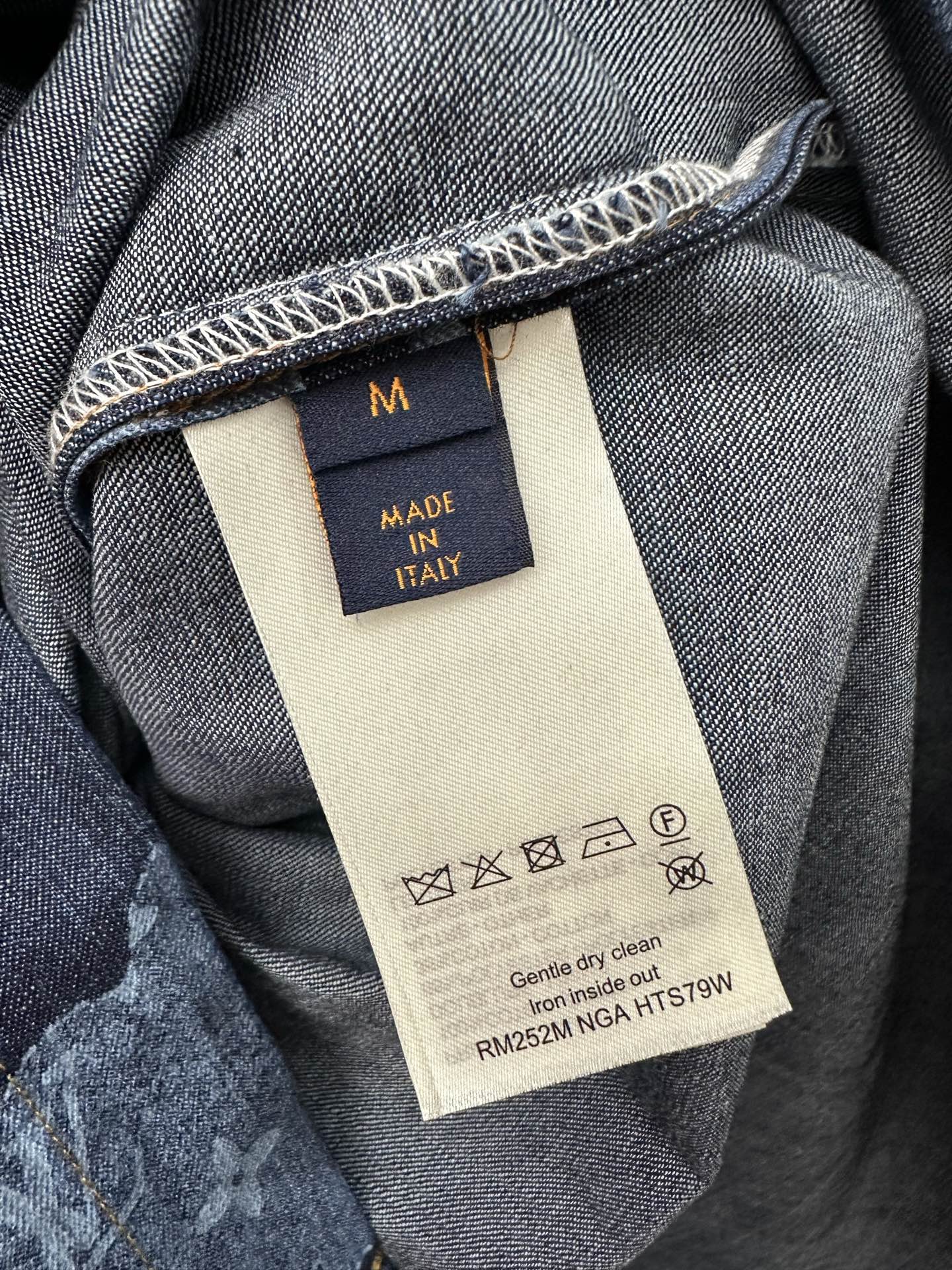 Louis Vuitton Unisex T Shirt Size S-XL