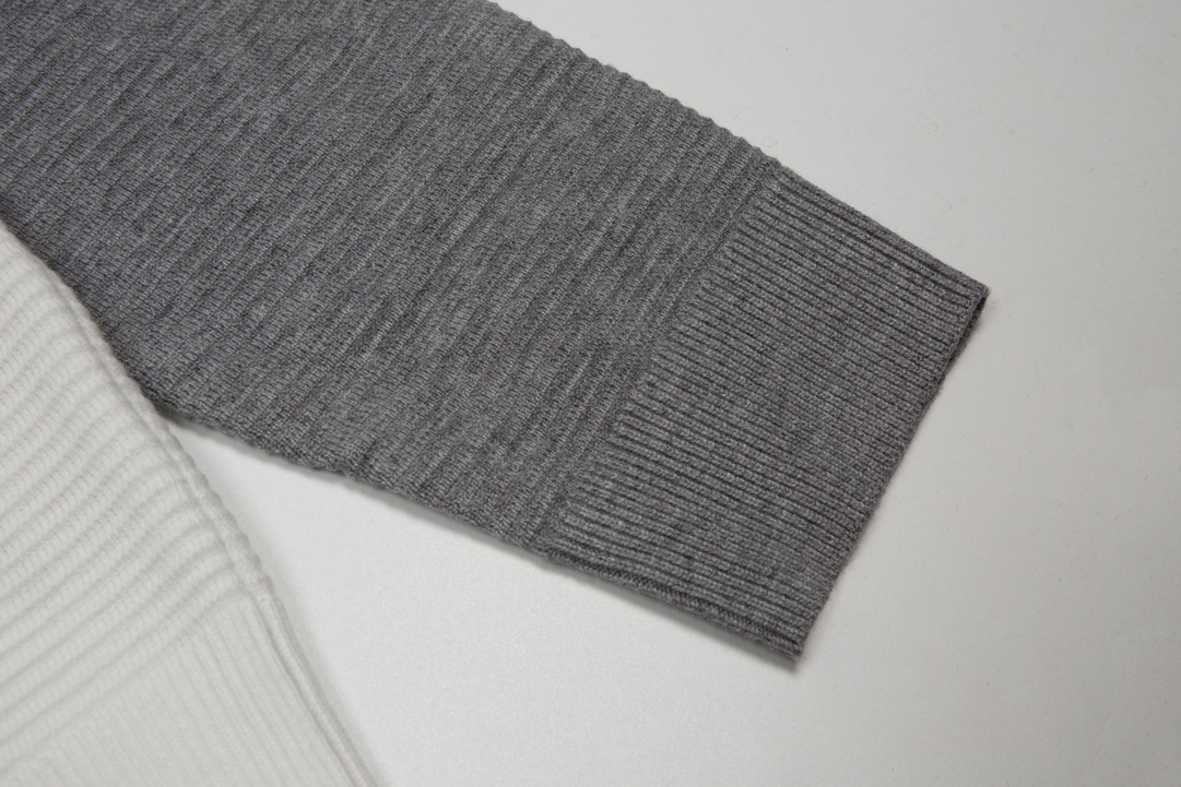 Thom Browne Unisex Sweatshirt Size S-XL