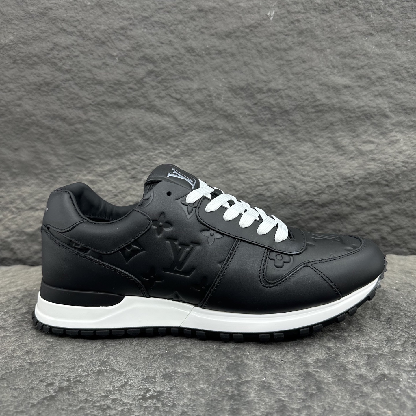 Louis Vuitton Run Away Sneaker For Men Size 39-46