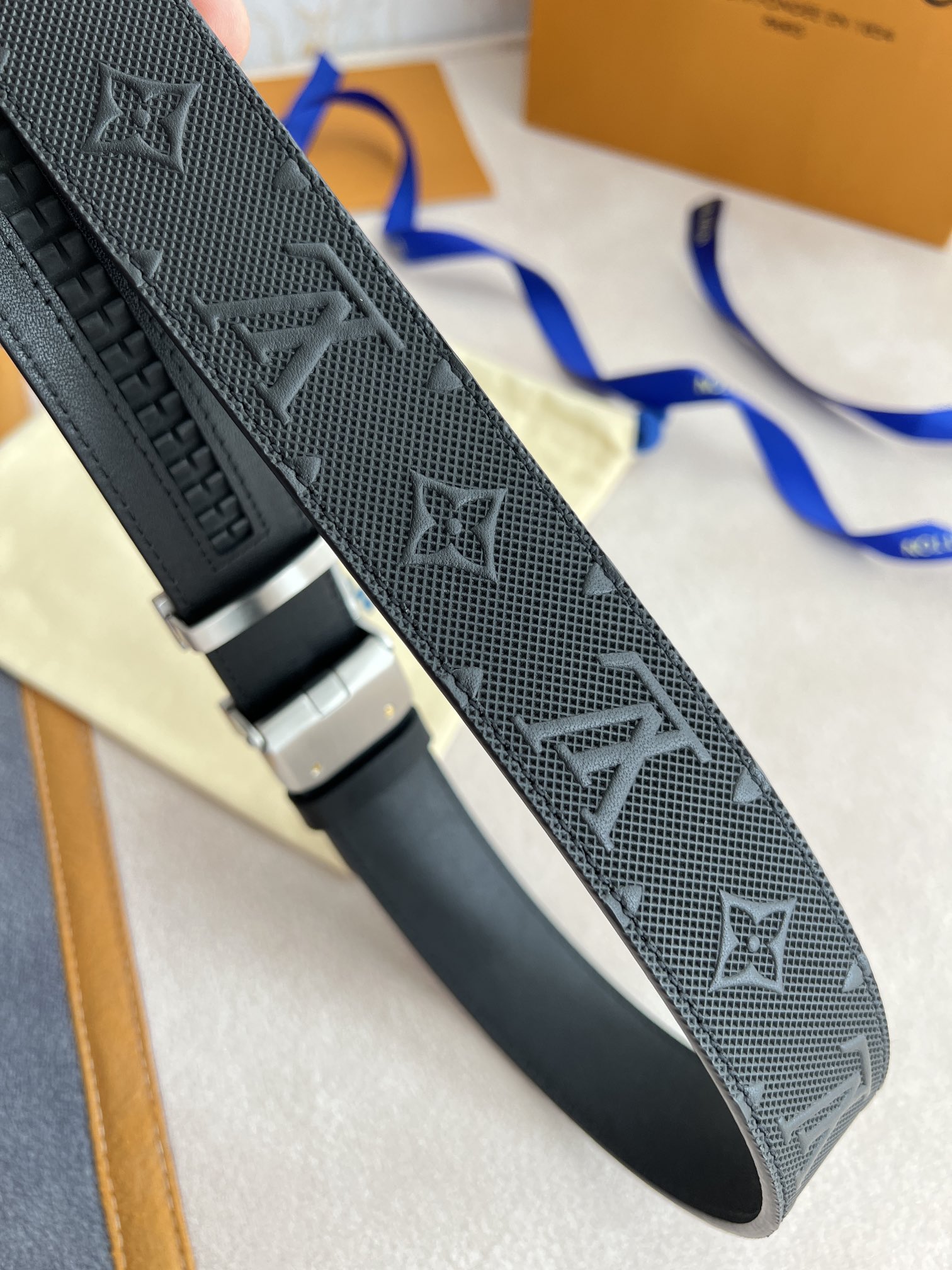 Louis Vuitton Men Belt Width 3.5cm