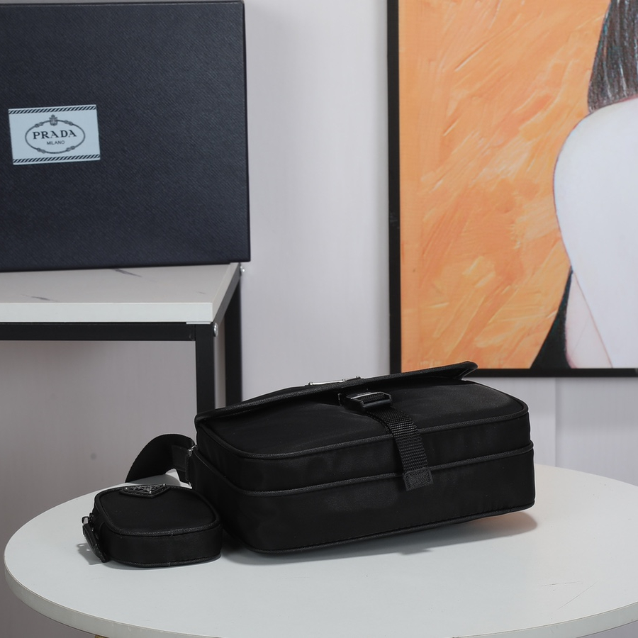 Prada 2VH133 Re-Nylon and Saffiano Leather Shoulder Bags Size 22*16*5cm