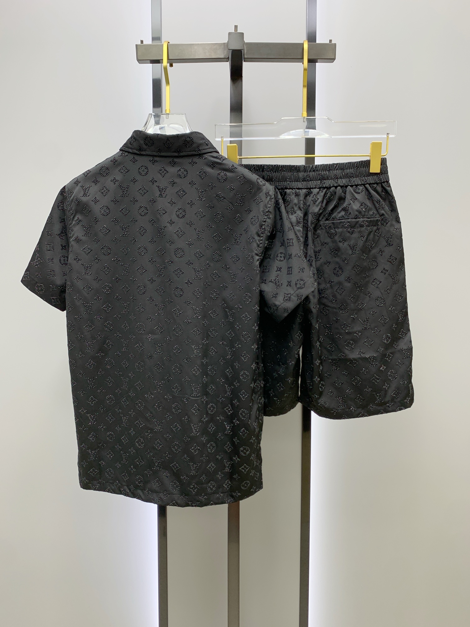 Louis Vuitton Sommeranzug Size M-XXL